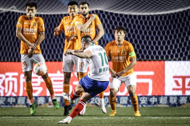 约基奇被限制森林狼大胜掘金 步行者复仇马刺