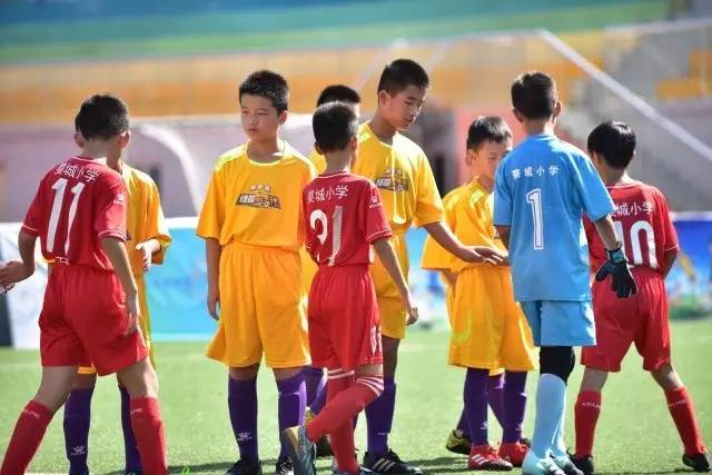 踢球者对德甲球队夏窗引援评分 拜仁第一多特第十